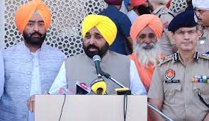  ਪੰਜਾਬ ਸਰਕਾਰ ਨੇ ਨਸ਼ਿਆਂ ਖ਼ਿਲਾਫ਼ ਮੁਹਿੰਮ ਦੀ ਸ਼ੁਰੂਆਤ ਕਰਦਿਆਂ ਸ੍ਰੀ ਦਰਬਾਰ ਸਾਹਿਬ ਵਿਖੇ ਕੀਤੀ ਸਾਂਝੀ ਅਰਦਾਸ। 