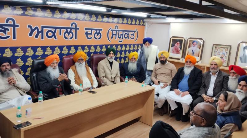ਸ਼੍ਰੋਮਣੀ ਅਕਾਲੀ ਦਲ ਦੀ ਹੋਈ ਮੀਟਿੰਗ; ਅਕਾਲੀ ਦਲ ਵਿਚ ਵਾਪਸੀ ਦਾ ਫੈਸਲਾ ਸਾਰੇ ਆਗੂਆਂ ਦੀ ਰਾਇ ਮਗਰੋਂ ਲਿਆ ਜਾਵੇਗਾ