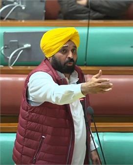  CM ਮਾਨ ਦਾ ਨਵਜੋਤ ਸਿੱਧੂ ''ਤੇ ਵੱਡਾ ਬਿਆਨ, ''ਬਿਨਾਂ ਡਰਾਈਵਰ ਦੇ ਚੱਲੀ ਹੋਈ ਖ਼ਤਰਨਾਕ ਟਰੇਨ''