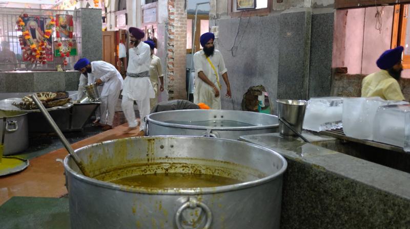 ਵੱਡਾ ਹਾਦਸਾ: ਸ੍ਰੀ ਦਰਬਾਰ ਸਾਹਿਬ ਦੇ ਲੰਗਰ ਹਾਲ ''ਚ ਦਾਲ ਦੇ ਕੜਾਹੇ ''ਚ ਡਿੱਗਿਆ ਸੇਵਾਦਾਰ