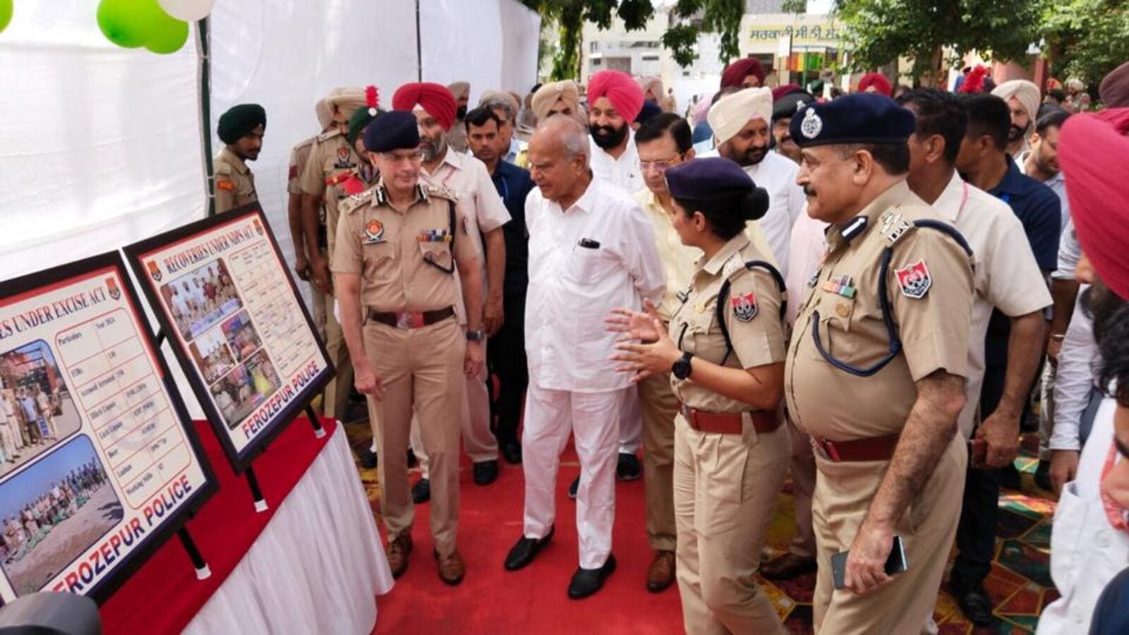 ਪੂਰੇ ਸੂਬੇ ਵਿਚ ਨਸ਼ਿਆਂ ਦੇ ਖਾਤਮੇ ਲਈ ਪਿੰਡ ਪੱਧਰ ’ਤੇ ਬਣਾਈਆਂ ਜਾਣ ਡਿਫੈਂਸ ਕਮੇਟੀਆਂ : ਰਾਜਪਾਲ ਪੁਰੋਹਿਤ