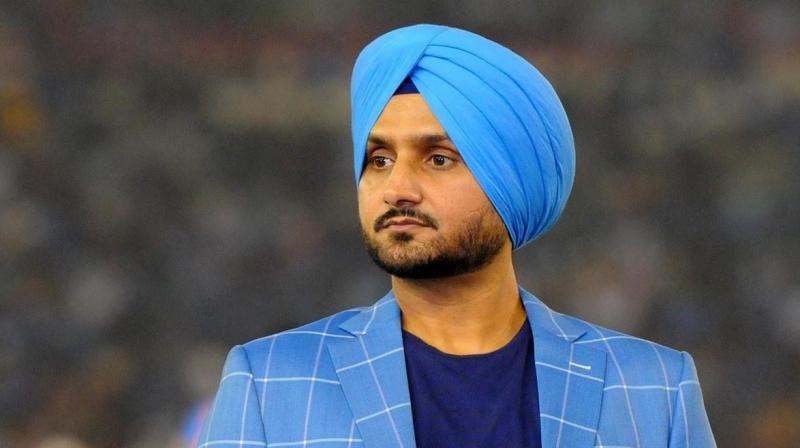 ਸਾਬਕਾ ਕ੍ਰਿਕਟਰ ਹਰਭਜਨ ਸਿੰਘ ਵੱਲੋਂ ਅੰਮ੍ਰਿਤਸਰ ਤੋਂ ਅਮਰੀਕਾ ਤੇ ਕੈਨੇਡਾ ਲਈ ਸਿੱਧੀਆਂ ਉਡਾਣਾਂ ਸ਼ੁਰੂ ਕਰਨ ਦੀ ਮੰਗ ਕੀਤੀ ਗਈ 