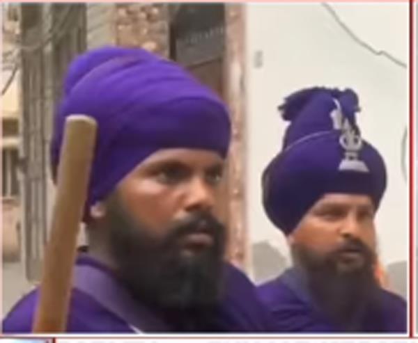 ਨਿਹੰਗ ਸਿੰਘ ਵੱਲੋਂ ਤਰਨਤਾਰਨ ''ਚ ਕਤਲ ਕੀਤੇ ਮਾਮਲੇ ''ਚ ਆਇ ਵੱਡੀ ਅਪਡੇਟ, ਪੁਲਸ ਨੇ ਛਾਪੇਮਾਰੀ ਕਰਦਿਆਂ ਦੋ ਨੂੰ ਕੀਤਾ ਕਾਬੂ